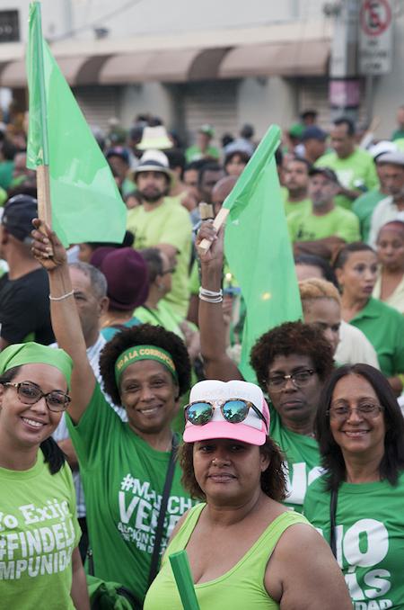 Women at a massive Green March rally at Parque Independencia (Independence Park) in Santo Domingo, capital of the Dominican Republic on March 19th, 2017. (Lorena Espinoza Peña)
