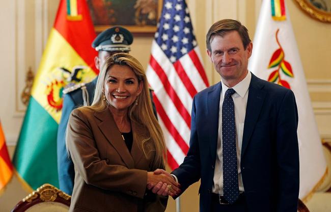 Jeanine Áñez meets with U.S. Undersecretary of State David Hale, January 21, 2020. Her administration made radical foreign policy changes, including rekindling U.S. relations. (Embajada de los Estados Unidos en Bolivia)