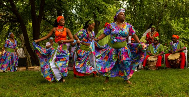 Garifuna dancers celebrate their heritage on Caribbean Day in New York City ( maisa_nyc, Flickr)