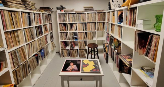 Pepe's 10,000-record music collection, one of the motivators for opening the social club. (Photo courtesy of La Sala de Pepe)