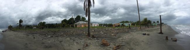 Abandoned houses in Barra del Motagua, July 2018. (Photo by Colectivo Linea 84)