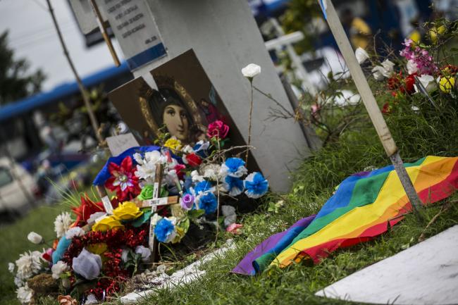 A rainbow flag lies on the ground next to a memorial in Masaya, Nicaragua, where clashes between police and protestors in June 2018 left multiple dead. (Jorge Mejía Peralta, Flickr)