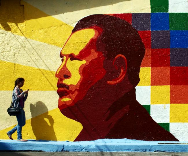 Mural of Hugo Chávez in Merida, Venezuela (<a  data-cke-saved-href="https://www.flickr.com/photos/davidhdz/9438076805/" href="https://www.flickr.com/photos/davidhdz/9438076805/" target="_blank">David Hernández/Flickr</a>).