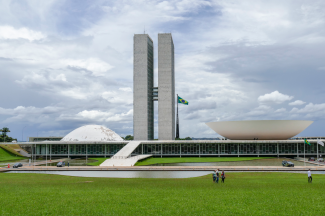 O Congresso Nacional, parte da Praça dos Três Poderes na capital brasileira que foi invadida em 8 de janeiro de 2023. (ROQUE DE SÁ / AGÊNCIA SENADO / CC BY 2.0 DEED)