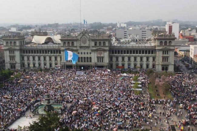 Peaceful demonstration on April 25, 2019 (Makenso/Wikipedia Commons)