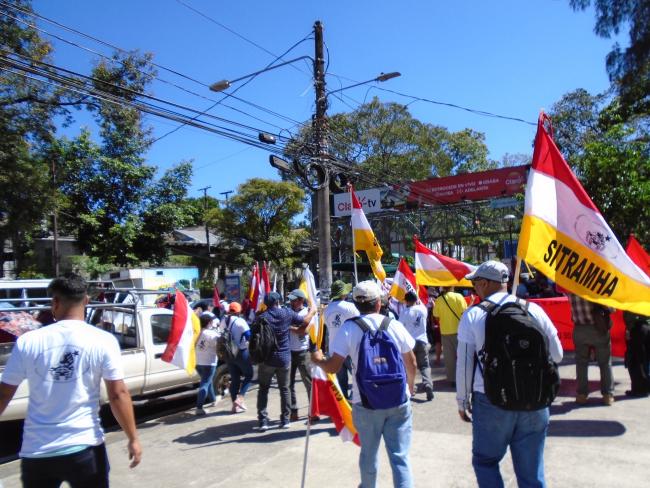 Public sector workers march on Salvadoran Unionist Day in October 2022. (Claudia Díaz-Combs)
