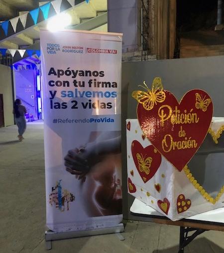 At Misión Paz a las Naciones, an Evangelical church in Cali, a poster for the anti-abortion referendum stands alongside a prayer dropbox (Radha Sarkar)