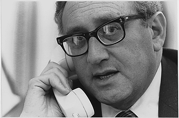 Henry Kissinger on the phone with Deputy National Security Advisor at the time Brent Scowcroft, April 29, 1975. (National Archives via Pingnews / Flickr / PDM 1.0 DEED)