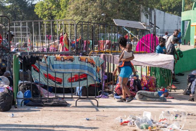 Thousands of Haitian migrants are waiting for next steps in Tapachula. (Santiago Navarro F / Avispa Midia)