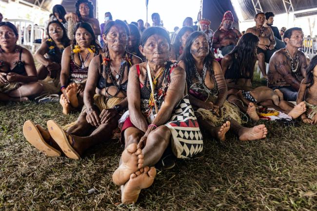 Munduruku women participate in an encampment in Brasília protesting threats against Indigenous peoples and demanding demarcation of Indigenous lands, 2022. (Mídia Ninja / CC BY-NC 2.0)
