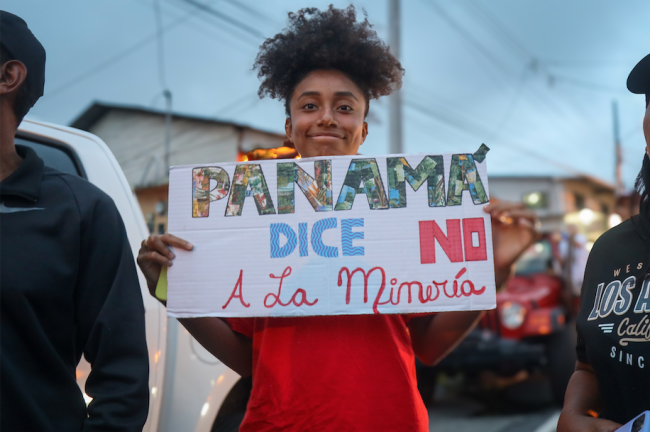 "Panama says no to mining." An anti-mining protest in Boquete, in the western province of Chiriqui, in November 2023. (Rosa Fox | IG: @photos_from_rose)