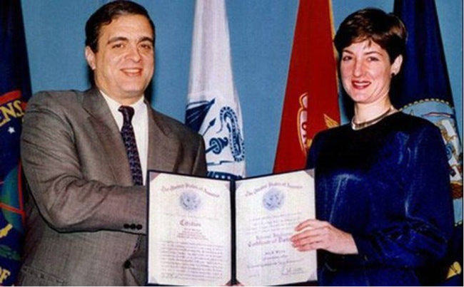 In 1997 Montes was given an award for her analytical prowess by then-Deputy CIA Director George Tenet (Courtesy of the Defense Intelligence Agency / Wikimedia Commons)