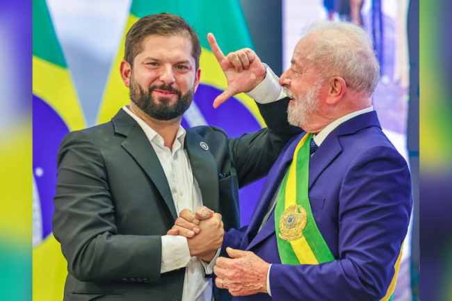 President Gabriel Boric greets Luiz Inácio Lula da Silva following his inauguration in Brasília, January 1, 2023. (Ricardo Stuckert / PR / CC BY 2.0)