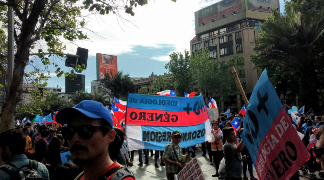 Una manifestación contra la "ideología de género" en Chile, octubre de 2018. (JANITOALEVIC / CC BY-SA 4.0)