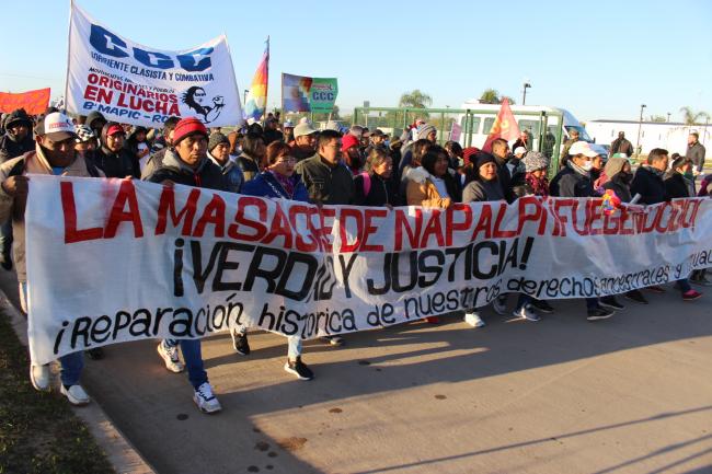 Activists gathered to hear the sentence in Resistencia, Chaco (Juan de Jesús Longo)