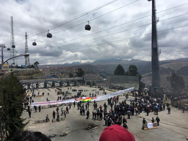 Demonstrators protest in El Alto against the ouster of Evo Morales. (Raul Rodriguez Arancibia)