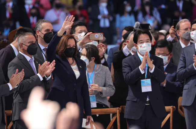 La vice presidenta de los Estados Unidos, Kamala Harris, asista a la inauguración de la Presidenta Xiomara Castro, el 28 de enero 2022. (Simon Liu / Taiwan Office of the President / CC BY 2.0)