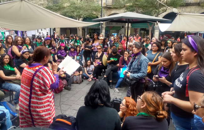 Feministas en Guadalajara, México. (YoVoy8deMarzo)